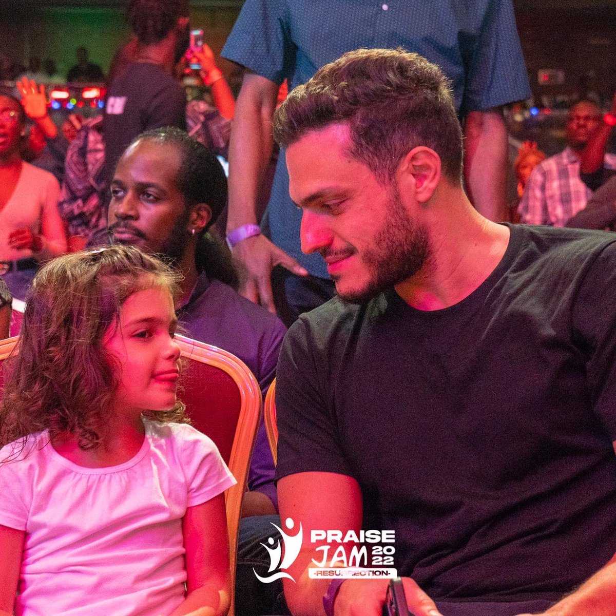 Wazobia_FM's tweet image. For @praisejamafrica you no fit close eye 1 second like dis because na back to back ogbonge praise dey happen 
.
PRAISE JAM 2022 - The Resurrection
.
#praisejam2022 #theresurrection