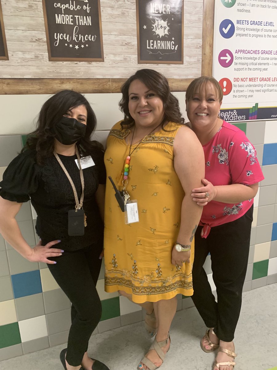 BAILONANGELICAM's tweet photo. Congratulations to our WDS &amp; CJHS teams! ⁦@perla_esparza14⁩ ⁦@AbrilCeniceros5⁩ ⁦@Laura_TMedina⁩ ⁦@CGutierrez_CJHS⁩ ⁦@Yolanda59314124⁩ https://t.co/2pWW7mGC8G