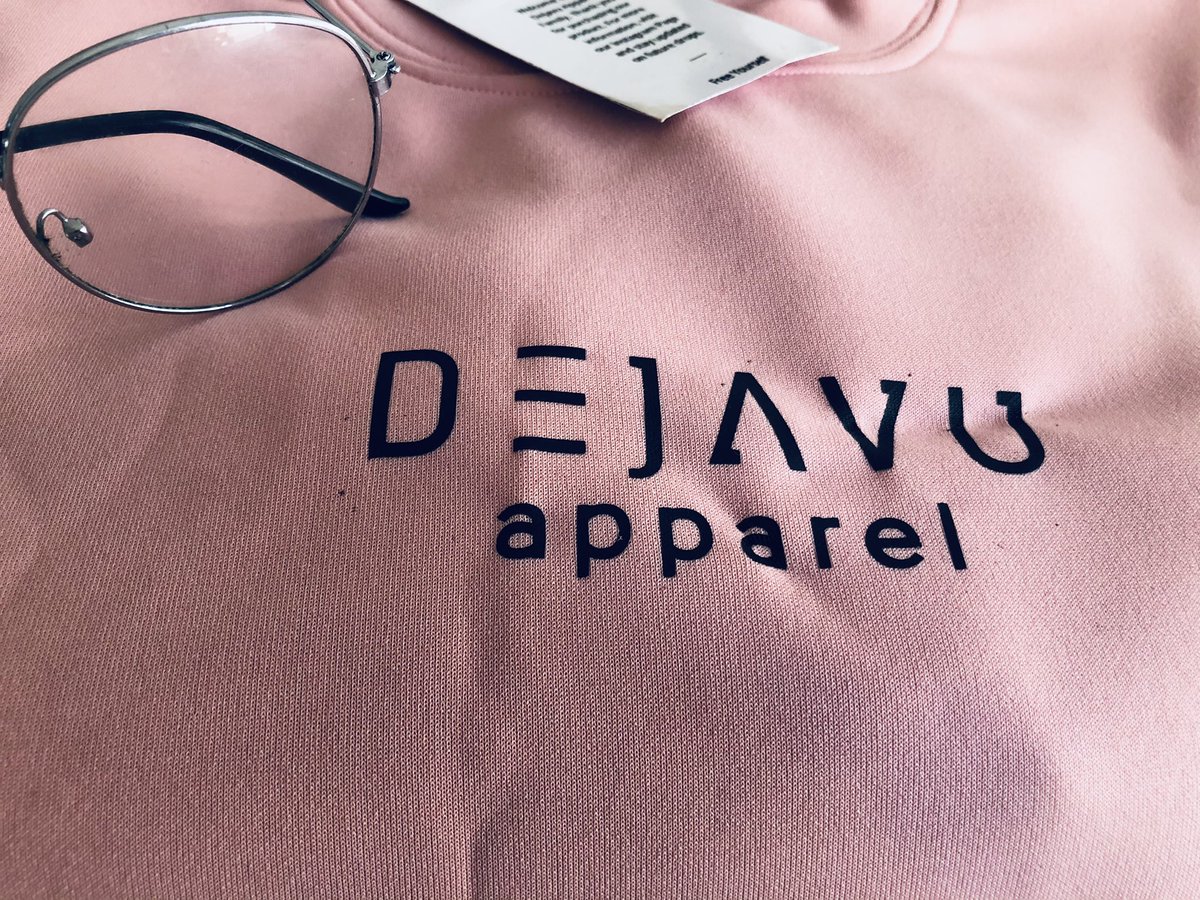 officialallen__'s tweet photo. To my new followers ๐
I own this clothing brand called @Dejavu_Apparel and we have really cosy sweatshirts for your winter wear, available on preorder at only $20๐ค๐. Kindly retweet until it gets to our next client ๐๐ฝ https://t.co/vXpDAilyfP