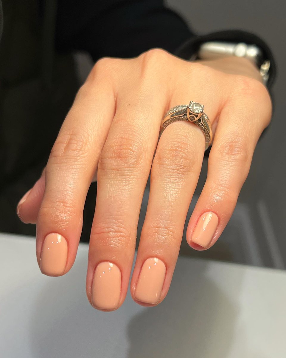 OPI_PRODUCTS's tweet photo. #MachuPeachu, a wondrous soft peach, is really going places. First stop: your clients’ manis. 🍑
By: @thenailgardenroom
Try This Shade: https://t.co/0KahrpEa2j
#OPIObsessed #ColorIsTheAnswer #NOTD #NailEnthusiast #PeachNails #OPI #Nails #NailTech #SpringNails #SpringNailTrend https://t.co/gDxbjyc9o3