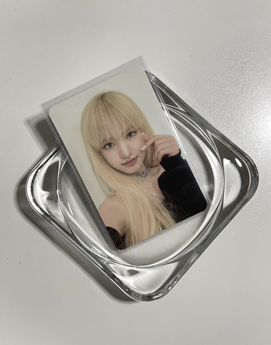 pshtiramisu's tweet photo. ꒰ #psh_mails ꒱
sorry for the super late feedback huhu
one of my first ive pcs <3 tysm @niniiicart_ for letting me adopt liz ! 🤍
#legitsilei https://t.co/rt86b5wgR3