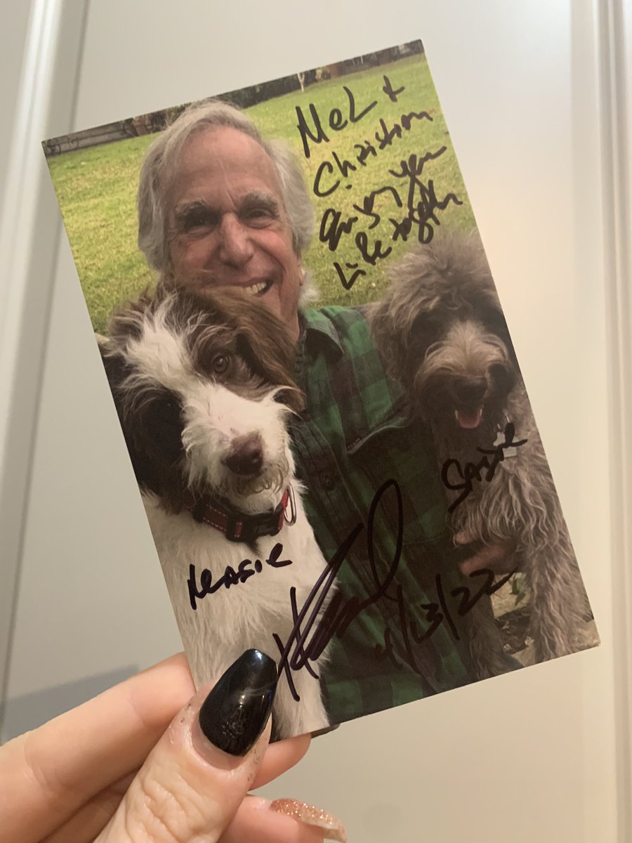 meliwaters33's tweet photo. We had some extra invites, so we sent them to a few special people, and look what we got in the mail today! @hwinkler4real thank you! This made our day! I teared up! I should’ve included this pic from years ago with the invite! Lol ayyyyyeeee! 👍🏻👍🏻 https://t.co/dw8trnw9LC