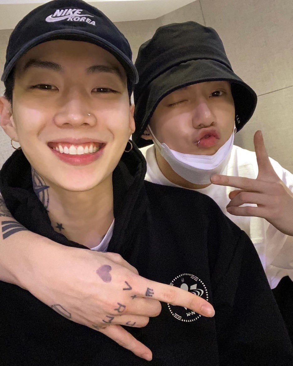 Minkookearn4's tweet photo. จีมิน&amp;ซองอุน                    เจย์ปาร์ค&amp;เจเค https://t.co/11Yokg1i9c
