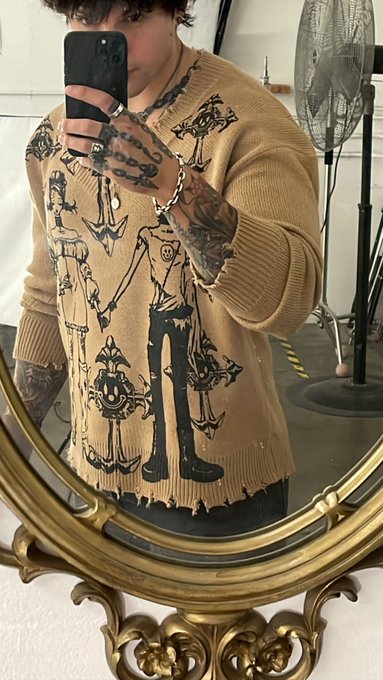 Need a new choker? https://t.co/8Xi1lK46ro