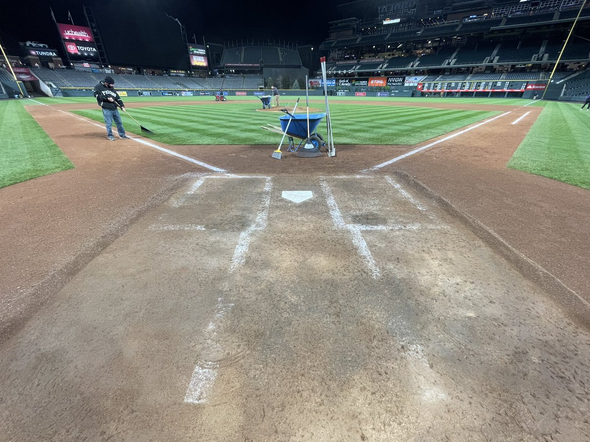CREEDY95's tweet photo. Bout as textbook as you can get!!! Thanks @Pros_Choice!!! #promound #coorsfield #rockies #groundscrew #coolernights #beatphilly https://t.co/5EPQWxddNR