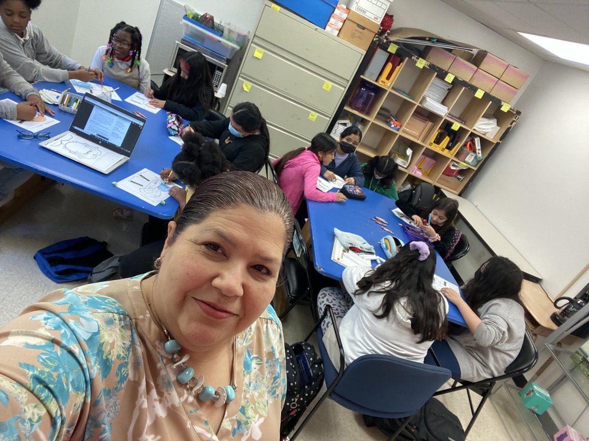 Helen Vega tweet media