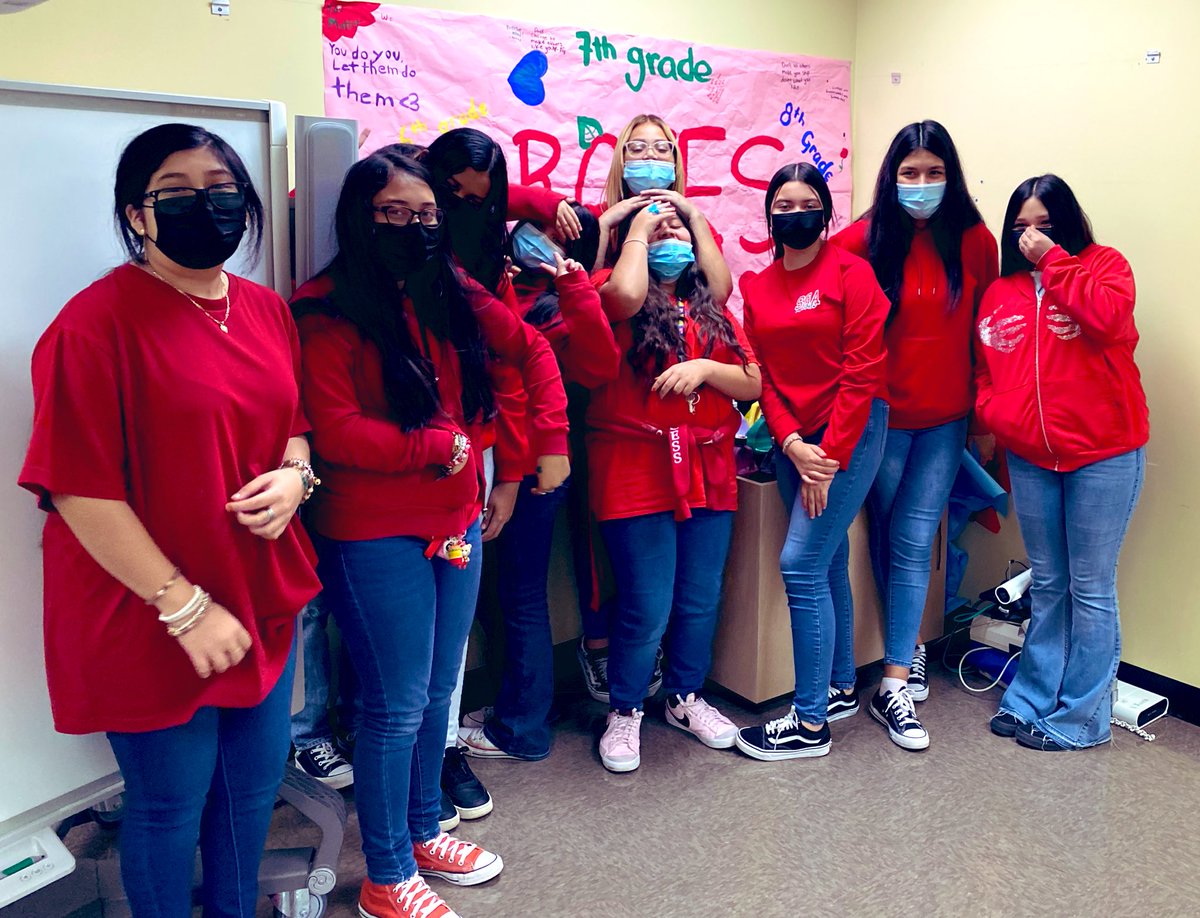 Helen Vega tweet media