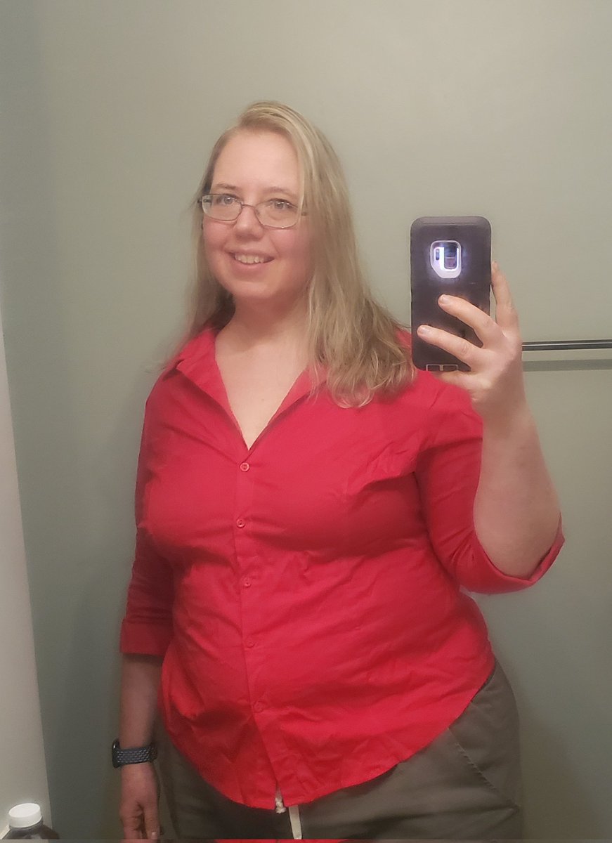 IrisRFSmith's tweet photo. While cleaning out a drawer today I found a shirt I forgot I had. I only vaguely remember it and thought I had gotten rid of it years ago because it was too small.  Not so small anymore.  #plantbased #plantbasedweightloss #weightlossjourney #win https://t.co/3jii8s02uG