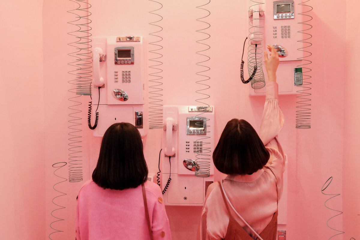 triplexanywhere's tweet image. Fun House Exhibition ถ่ายรูปสนุกมาก! เป็นงาน Pop Up Museum ยุคเก่า-ใหม่ ผสานรวมกัน จนเกิดไอเดียบรรเจิดเบอร์นี้! สีสันสุดต๊าช สะดุดตา และผลงานของศิลปินสุดประทับใจสาวๆ ได้รูปกลับบ้านเป็นร้อยแน่ๆ ใครสายทำคอนเทนต์ต้องรีบมาแล้วนะ งานจัดที่ Design Village เกษตร-นวมินทร์

#Designvillage