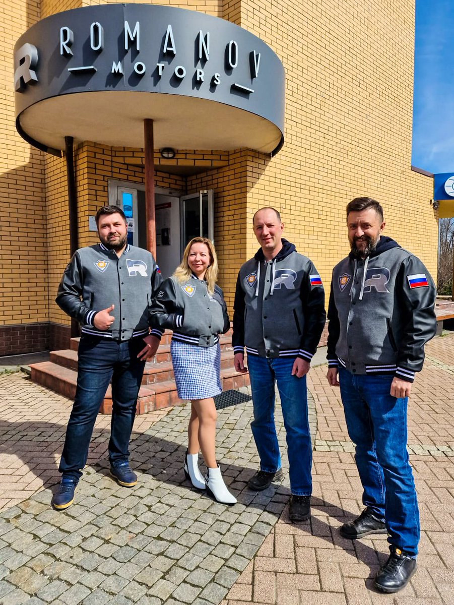 RomanovMotors's tweet photo. Лучшие сотрудники и надежные партнеры по бизнесу - вот секрет нашего успеха! https://t.co/hIvU7JZXlT