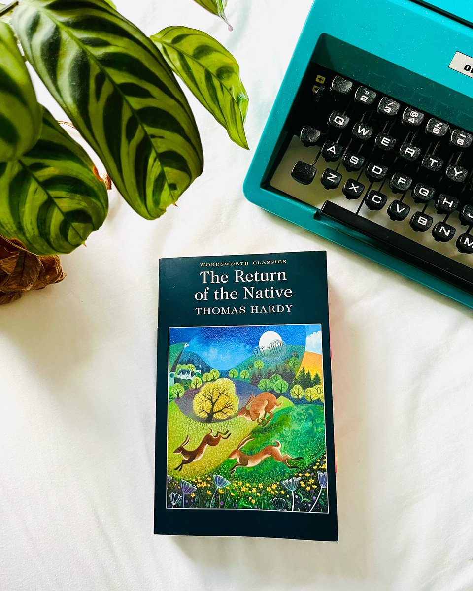 travels_along's tweet photo. Reviewing a classic today and #TheGreatThomasHardyReadalong2022 continues with #ReturnOfTheNative
My heart got squeezed by the drama of this one
Review is up on insta ⬇️⬇️⬇️
https://t.co/qsEk7ANYbh https://t.co/6yX5j95syt