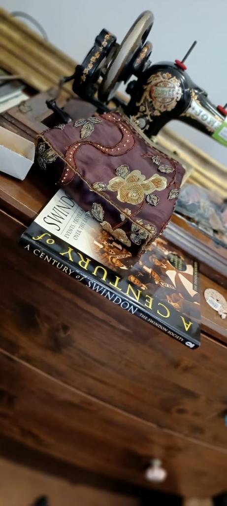 prospecthospice's tweet photo. If you haven't come in to see our pop up shop at Swindon Designer Outlet yet then you only have until Sunday to see what we have. 

There are still plenty of gems left from books on local history to outfits perfect for the mother of the bride. 

Come and grab it while you can. https://t.co/hAeQuuYW4S