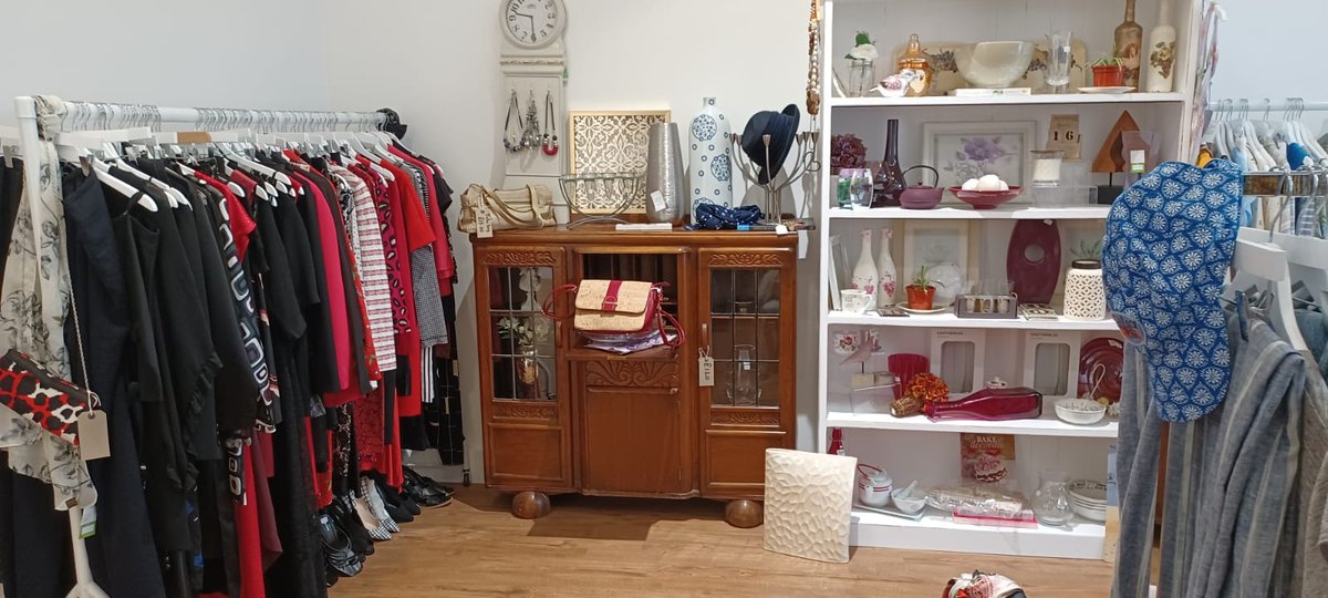 prospecthospice's tweet photo. If you haven't come in to see our pop up shop at Swindon Designer Outlet yet then you only have until Sunday to see what we have. 

There are still plenty of gems left from books on local history to outfits perfect for the mother of the bride. 

Come and grab it while you can. https://t.co/hAeQuuYW4S
