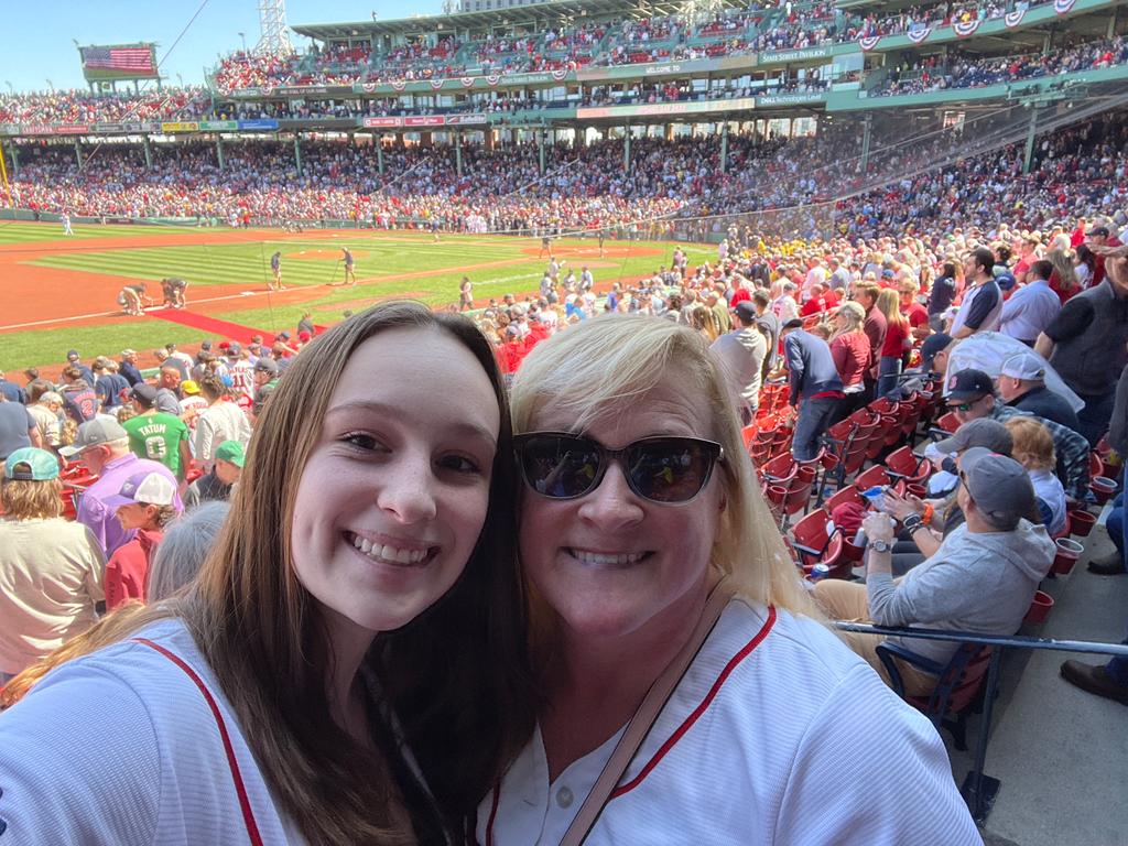 smartShift_inc's tweet photo. Our #smartShifters celebrated this weekend with The Boston Red Sox!
Show us in the comments section how you chilled this weekend!

#weekendvibe #redsox #gameday #smartshift #lifeatsmartshift #culturematters #culturefirst #officelife #worklifebalance #worklifeharmony #baseball https://t.co/jB69kJ5Ome