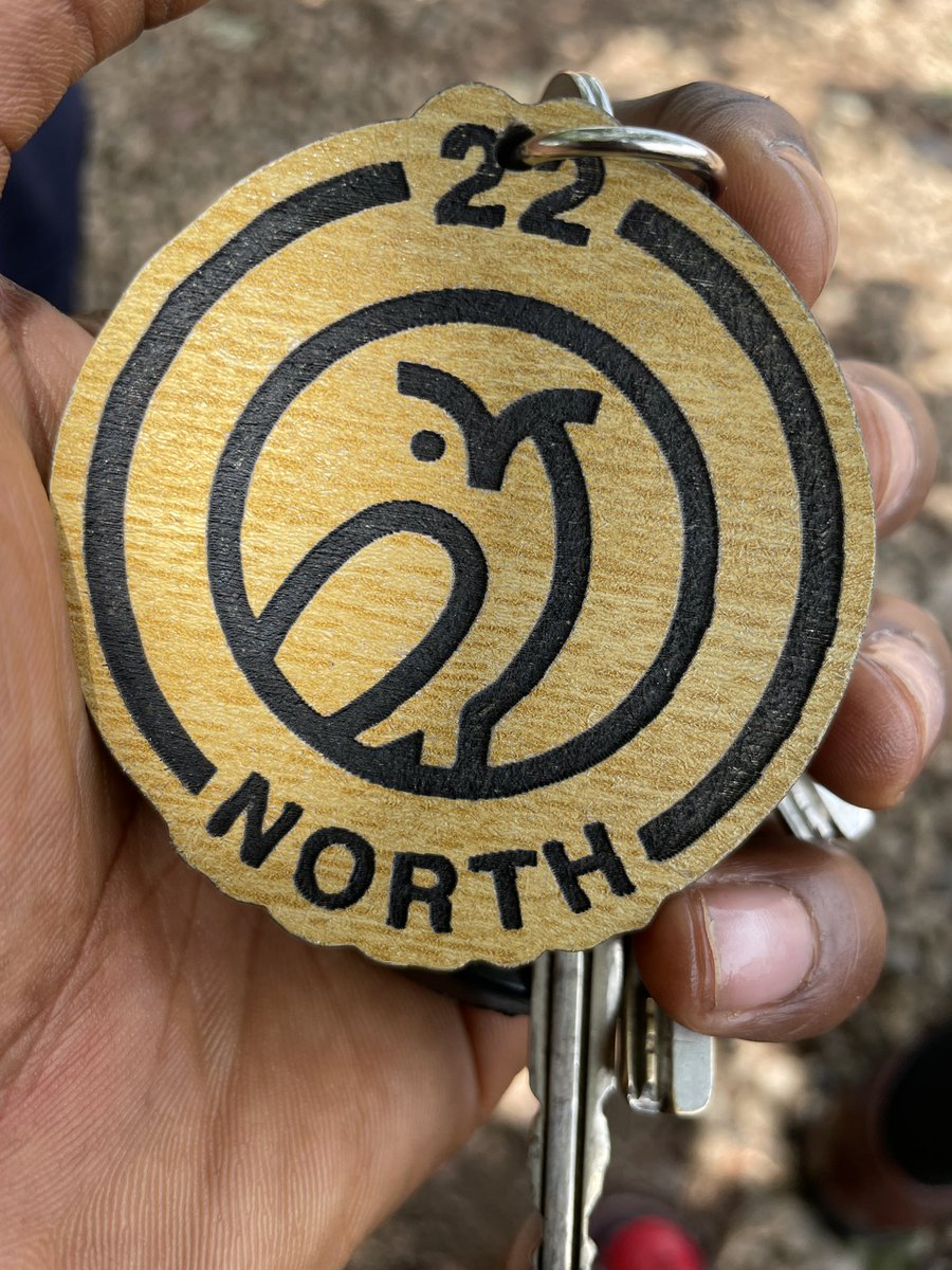 xxiinorth's tweet photo. We love how we look sometimes and every-time too. 😉
#22north🦉 https://t.co/fSNDPTWN6U
