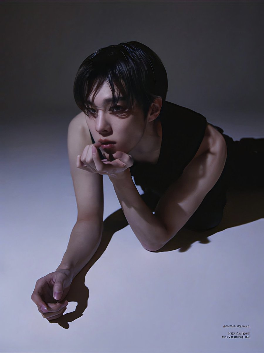 CLDDADDA's tweet photo. KIM WOOSEOK x 𝚊𝚕𝚕𝚞𝚛𝚎 📸

🖤thread🖤 https://t.co/dhn8DltTKB