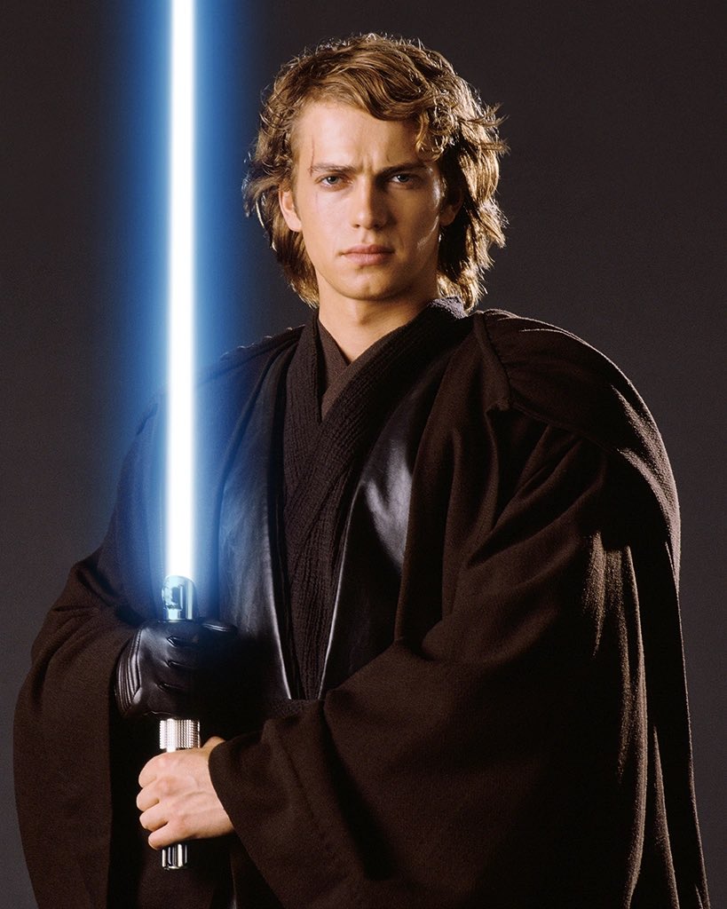 Good morning Star Wars message and a super happy birthday to Anakin himself, Hayden Christensen!! 