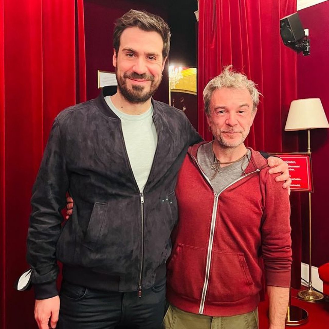 TheatreMichel's tweet image. Grand moment samedi dernier au Théâtre Michel : Fabrice Caro, (Fabcaro) est venu assister à l'adaptation de son roman Le Discours, par @simonastierHC ! 😍

#lediscours #fabcaro #simonastier #theatremichel #paris  #theatre #spectacle #spectaclevivant #adaptation  #comedie