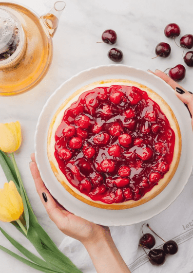 MakeMyGift_'s tweet photo. Sometimes nothing can fill a craving like a classic #cheesecake! Baked in a shortbread crust &amp; topped with sour #cherries, this cheesecake will satisfy your taste buds.

Same-day delivery in selected #Canadian cities. Order your favourite #Cakes Online. https://t.co/x0SKPwvgvA https://t.co/xTs1yA3DMc