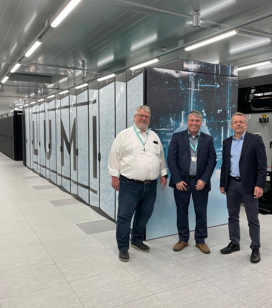 EuroHPC_JU's tweet photo. Last week Anders Dam Jensen, Executive Director of @EuroHPC_JU visited @LUMIhpc ❄️
Hosted at @CSCfi in #Kajaani 🇫🇮 , #LUMI is a world-class #supercomputer, and will have a sustained performance of 375 #petaFLOPS when fully operational🖥️⚡
More info➡️https://t.co/YkIZfSWPHa https://t.co/q1XPHfwqL8