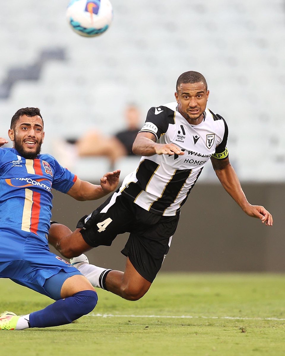FootballRevAUS's tweet photo. 🇦🇺 @MFCBulls left-back, James Meredith, joins us in the Player Escape Room, we round up all the @ALeagueMen action from the weekend.
9PM AEST on @FNR_Radio. 🎧
#TFRAus #MFC #MacarthurFC #ALeagues #Socceroos #JoinGioandVIG https://t.co/VRN9ReL8bi