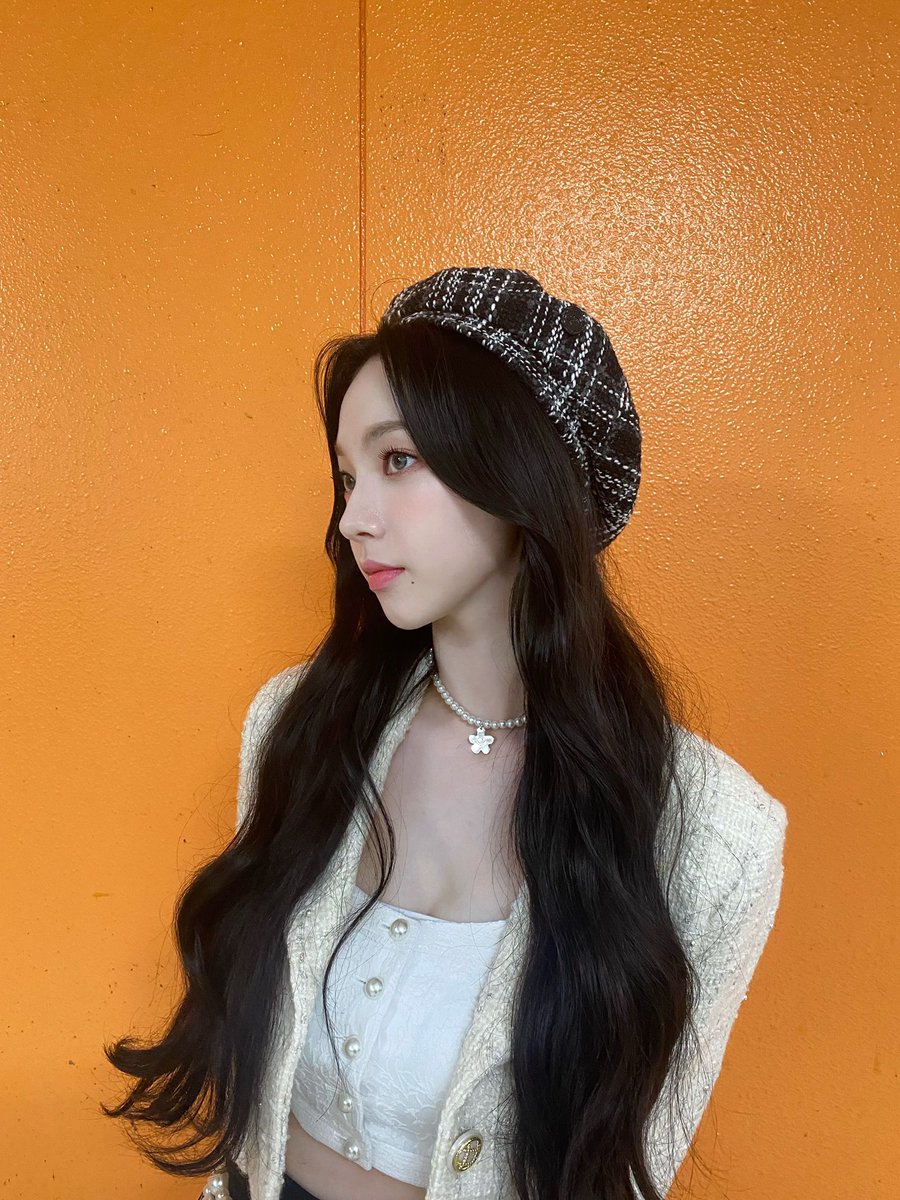 aespasbbl's tweet photo. [220419] 3:52PM KST: ❤️ 

- +3 📸 https://t.co/b4xao3NSgg