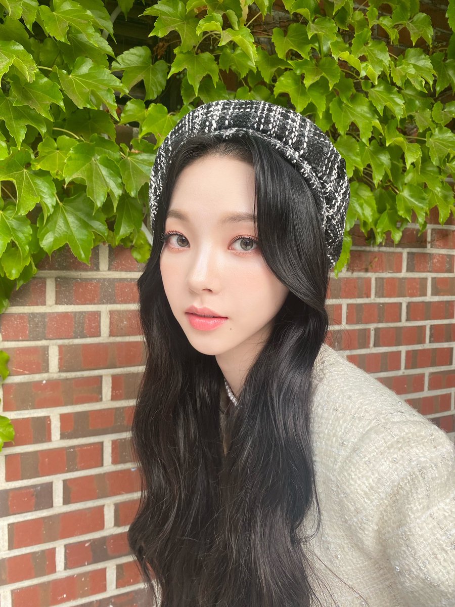 aespasbbl's tweet photo. [220419] 3:52PM KST: ❤️ 

- +3 📸 https://t.co/b4xao3NSgg