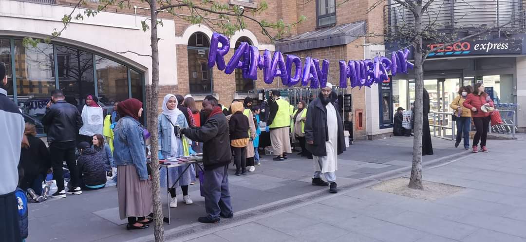 ifraahsamatar's tweet photo. Thank you! To everyone who joined us for #Iftar last night.ππ½Ramadan is beyond fasting from food, it's the month of mercy where prayers are amplified, a month of spiritual reflection for mind, body and soul & a month where communities come together. #HackneySpirit is beautiful β€ https://t.co/IM9OE5Vm1o