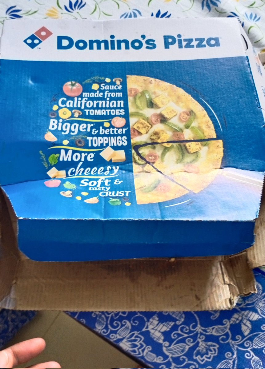 " मिलेर खाने भए अाउनुस 😍
        देखाएर खाई नभन्नु है😃"