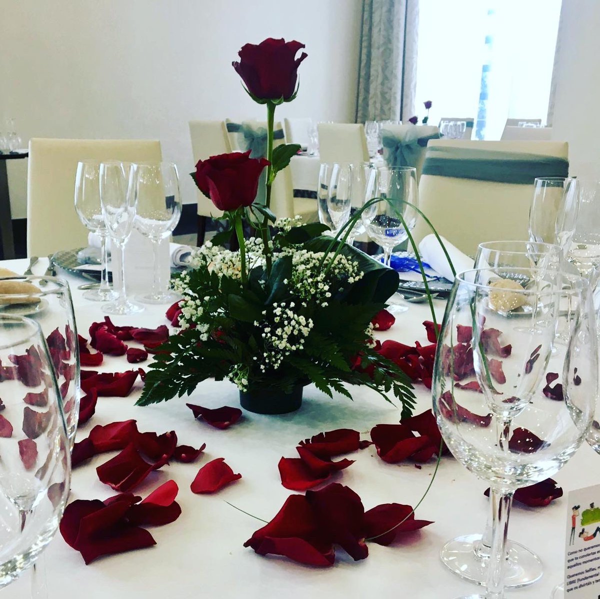HotelLasArtes's tweet photo. Nada será igual después de un día irrepetible y lleno de emociones. Nosotros nos encargamos de cuidar cada detalle para que tú solo te preocupes de lo más importante: ¡VIVIR el momento! #bodas2023 https://t.co/GYycIH8pVn