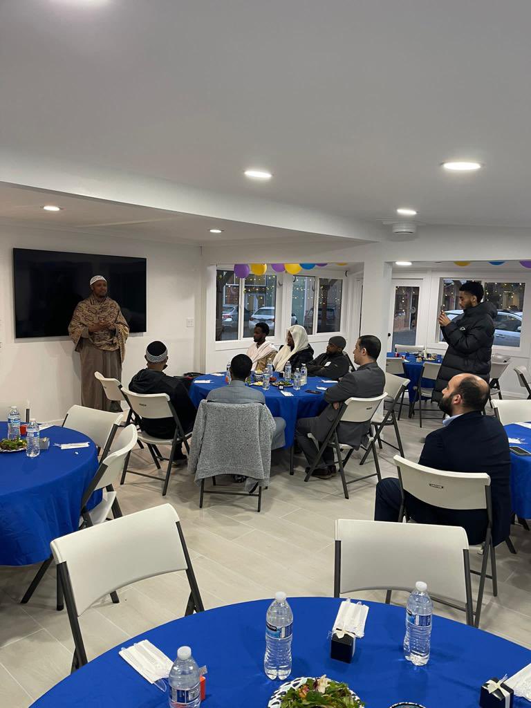 PacificaFdn's tweet photo. #PacificaFoundationSeattle is happy to host Sheikh Yahya Suufi and his community from #MAYF for #iftar. Beautiful conversations and great company were complemented by delicious food. We wish our brothers and sisters at #MAYF a blessed #Ramadan! https://t.co/IgxKQ5CKa5