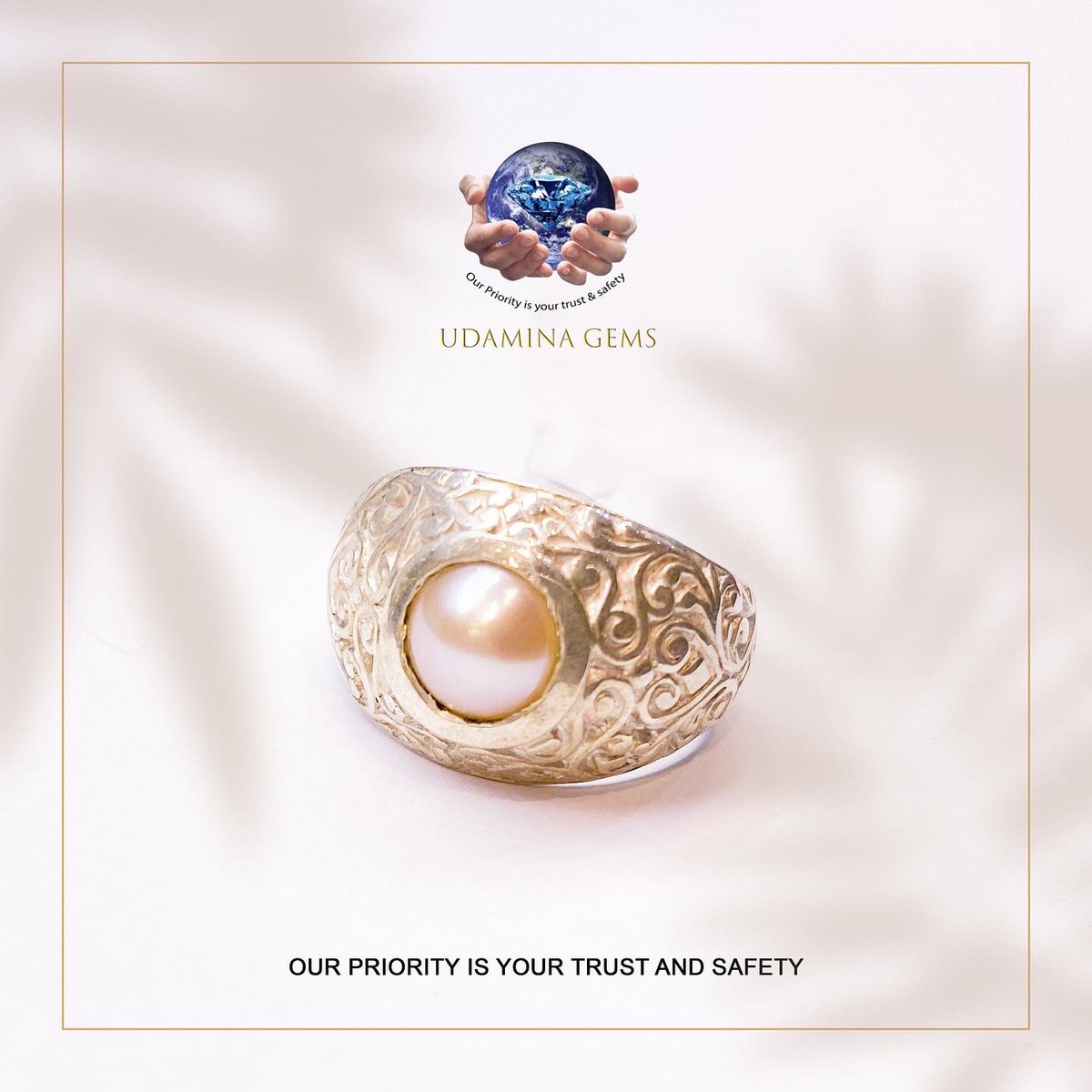 UdaminaG's tweet photo. පුරාණ කාලයේ සිටම Pearl ප්‍රඥාව සහ දයාව, ධනය සහ සන්සුන්කම ගෙන එන බව කියනු ලැබේ. Pearl සමාන වන සඳ මෙන් දිලිසෙන අතර, ඔවුන් අභිරහස් ආකාරයෙන් ආශාවේ රැළි චලනය කරනු ලබයි., මෙම Pearl සියලු වර්ගවල ස්වර්ණාභරණ සඳහා ජනප්‍රිය තේරීම් වේ.

#UdaminaGems #Udamina #Brazz #SriLanka https://t.co/BBnN3l7GvA