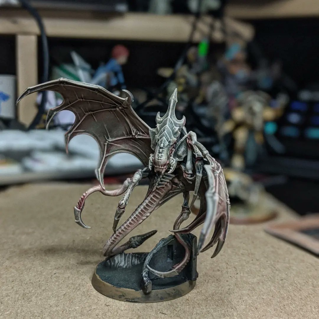 valleydweller's tweet image. Did about 90m of #parasiteofmortrex work tonight on stream. I'll cut a highlight vod of it. @WarComTeam 
This is basically 3 base pots and a contrast pot. Soft ramps and mixing. #overbrush #drybrush #minipainting