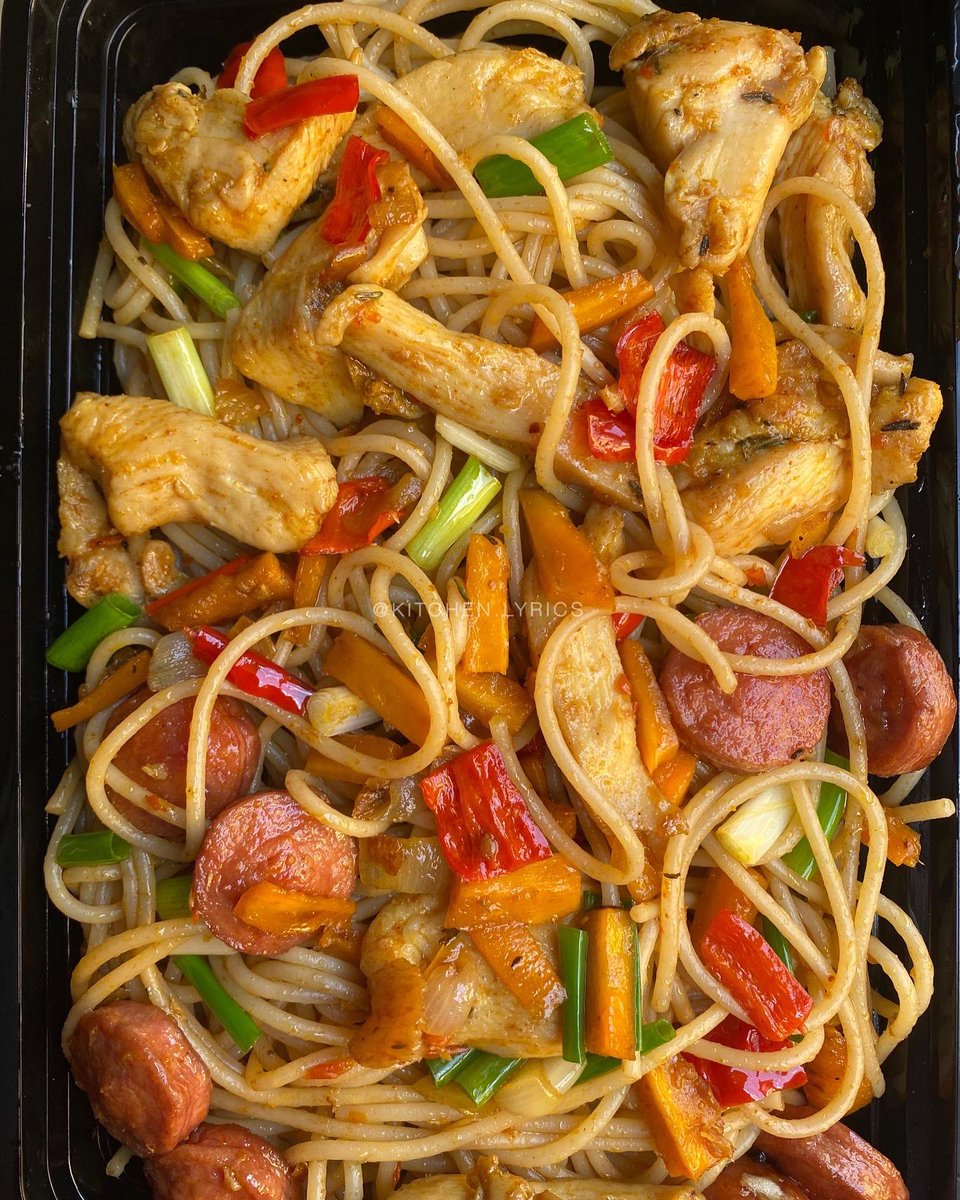 kitchenlyrics's tweet photo. Go ahead, take a bite.

Your tastebuds will thank you for it 🙃🧡. https://t.co/iB3lfA3auc
