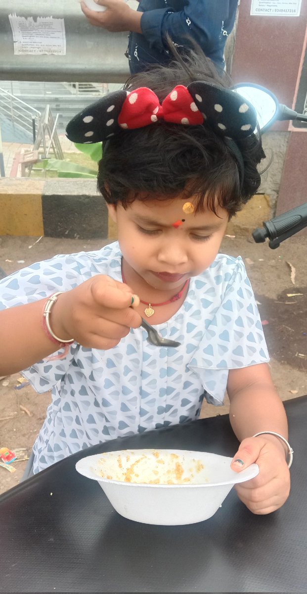 ଦହିବରା ଖାଇସାରିବା ପରେ ଆମ ରିନୁଆ ର ଦହିପାଣି ପିଇବା କାର୍ଯ୍ୟକ୍ରମ ଚାଲିଛି 😁
#ଦହିବରା ❤️