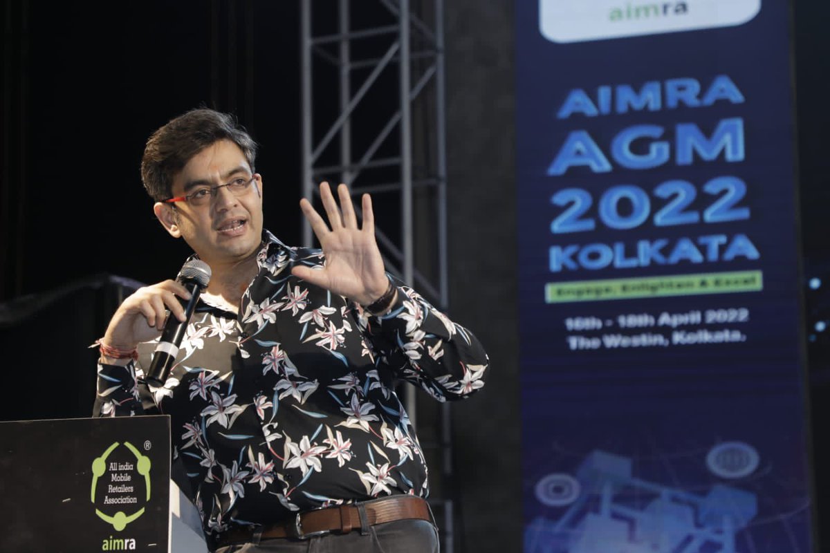 AimraIndia's tweet photo. A session rejuvenated with enlightenment by the young &amp; dynamic business coach @OfficeSSharma shared the secrets of winning over challenges with 200 #AIMRIANS at the #AGM2022 in Kolkata.
#Proud_Aimra_Member
#Stocks80% #WeWill #WeWin
https://t.co/USrio3eLSj https://t.co/8klhYU2lyy