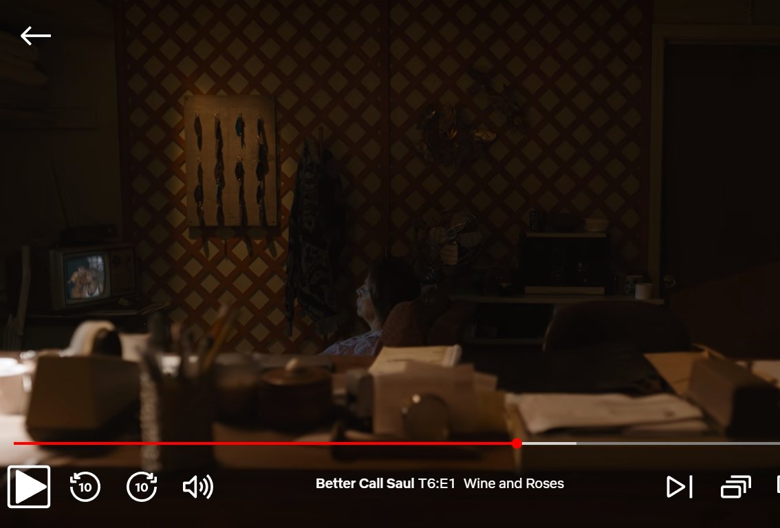 Carbonizado2's tweet photo. en Better Call Saul una señora está viendo Casados con Hijos con audio y todo

se terminó de romper la matrix https://t.co/8GzAvrREp7