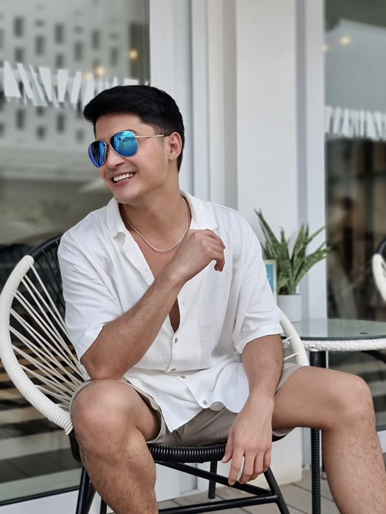 EianRances's tweet photo. 😎😁 https://t.co/6RGhd1Ucg7