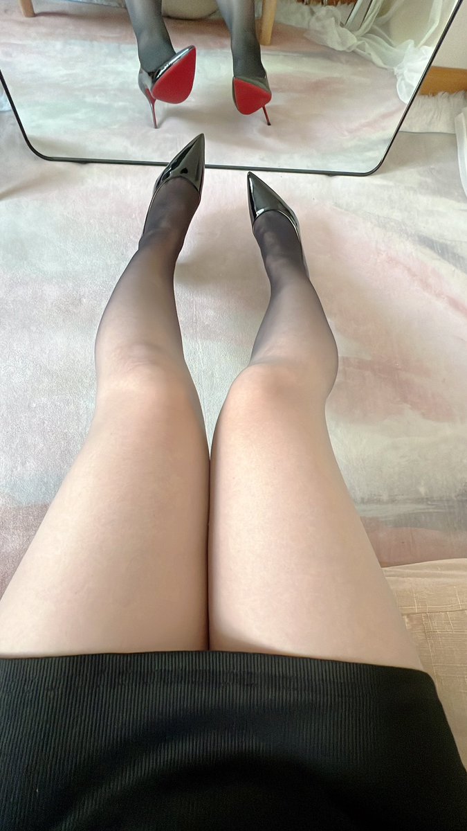 damang5452's tweet photo. 老婆的腿
#潍坊交换 https://t.co/xUhYCNcU6u