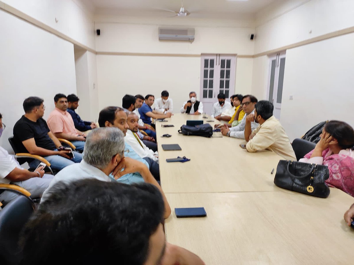 dikshit_prakhar's tweet photo. Fellows of @DelhiAipc had a brainstorming session with @SalmanSoz Dy CP AIPC @AalimJaveri COO AIPC @dubeyamitabh @prashantk_dubey @RS_dilli 
At @INCIndia headquarters
Lots of changes coming ! https://t.co/TGAK5Du1Z0