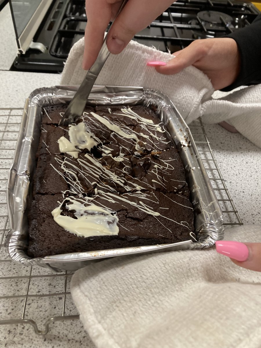 xsmorrisonx's tweet photo. @MeldrumAca were cooking up a storm on their first day back.  It may look like ordinary lasagne and brownies but these were made with #skills not just any skills - #teamwork #communication #problemsolving  #skillsforwork  A delicious outcome😋 
@RoyalNavy @DYW_NorthEast https://t.co/90jnnZweSb