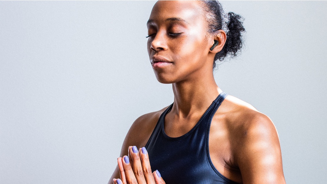 HMDdevices's tweet photo. This month, why not swap some mindless scrolling for some mindful posing? Meditating is a great way to unwind and feel present – and you can do it in your own living room. Easy.
#SmallSwaps #LoveItTrustItKeepIt https://t.co/JkVJdFgWVu
