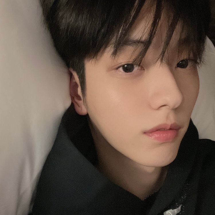 0098zip's tweet image. they are cosy and ready to sleep 🐰💤

#SOOBIN  #TXT  @TXT_bighit #SEONGHWA #ATEEZ @ATEEZofficial