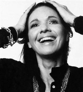 naran_hoDesign's tweet photo. Beatriz Feitler 
NARAN-HO Design, especialistas en diseño web en y desde Marbella, presenta Beatriz Feitler, diseñadora brasileña y directora de arte conocía por su innovador trabajo en las revistas y publicaciones; Harper’s Bazaar, Ms.y Rolling Stone.
https://t.co/M6eTIRVt2s https://t.co/pLWtRGDCs7