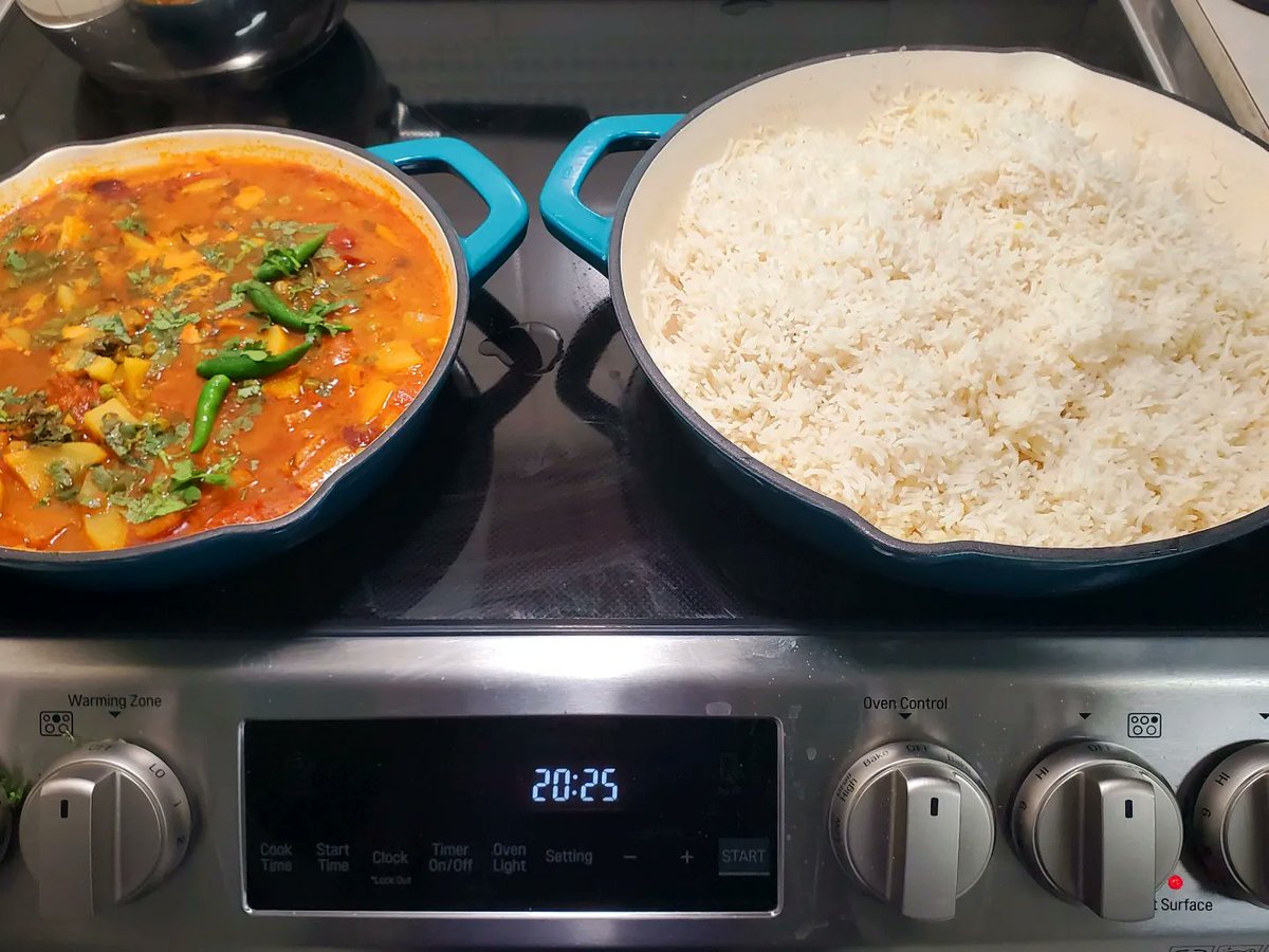 WholesomeRelish's tweet photo. My son got me a new set of cooking ware. @TramontinaUK
.

.#tramontinaoficial
#cookware  #cookinghealthy #cookingrecipesrepost  #ramadan2022  #vegetarian #cookinghome #mumscooking #momcooking https://t.co/PTVzcJtNGt