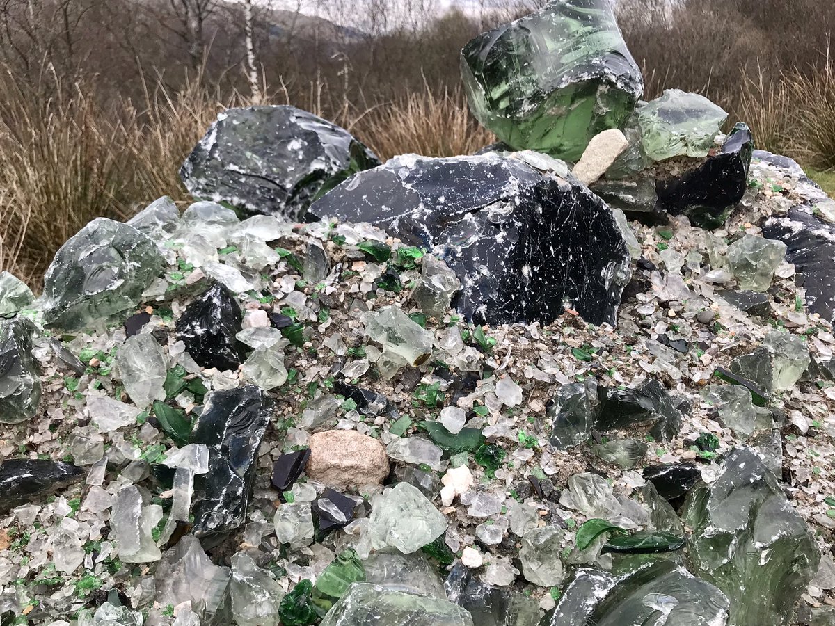 coal_legacies's tweet photo. Still in Brandyhill Woods #Fishcross #Clackmananshire  hunting down bell pits and evidence of early #coal mining  stumbled across an oddly large and out of place heap of fly tipped glass #waste #industriallandscape #explore https://t.co/dkpC0lvWc5