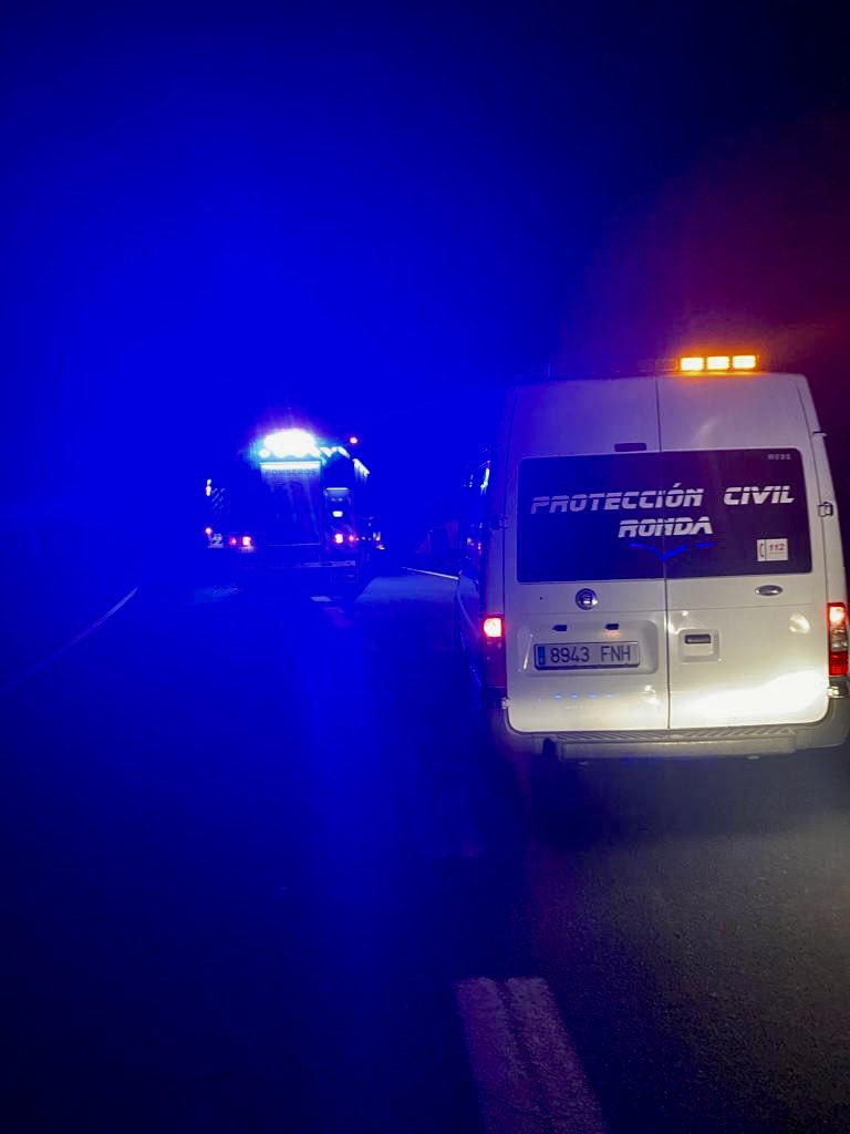 ProtCivilRonda's tweet photo. 🔸El pasado jueves santo, recibimos llamada de Emergencias 112 Andalucía para accidente de tráfico en la A-367 sentido San Pedro.  #estamosoperativos #proteccioncivil #Ronda #equipo #todoaauna https://t.co/DcXYOCM8RI