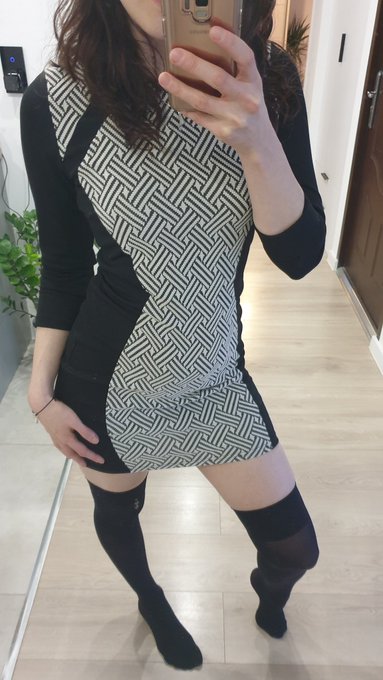 After my last date with B i decided to wear this dress to work today 😈and tease Hubby a little bit ☺️ BadWife