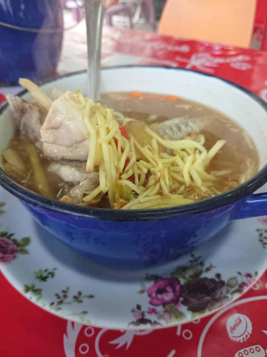 13TheFriday tweet media