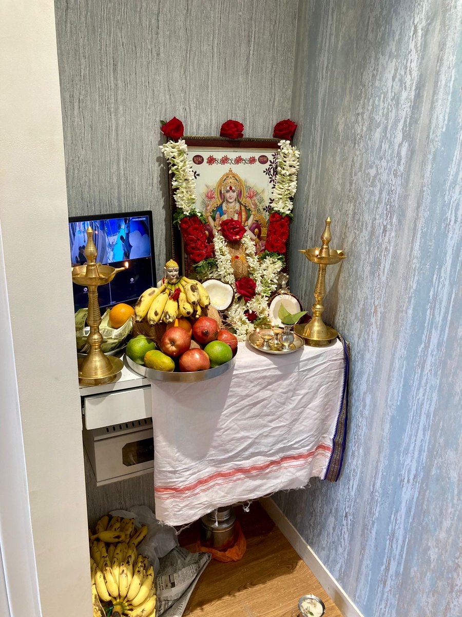 Deceuninck_In's tweet photo. Congratulations to our Channel partner, @RoyceUPVC for the inauguration of the Deceuninck dealer showroom in Davangere, Karnataka.
#DeceuninckGroup #DeceuninckIndia #Deceuninck #Choosedeceuninck #UpgradeToDeceuninck #channelpartners #upvcwindowsanddoors https://t.co/KPBZZflK5X